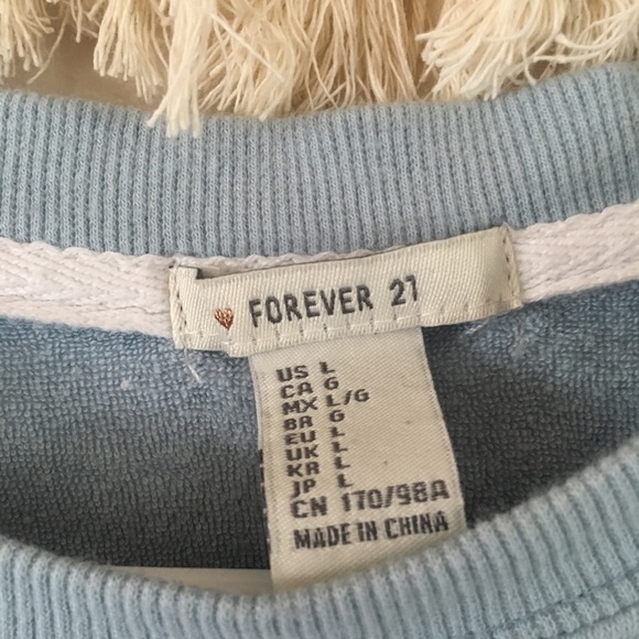 Forever 21 Paris Graphic Crew Neck - Picture 3 of 3